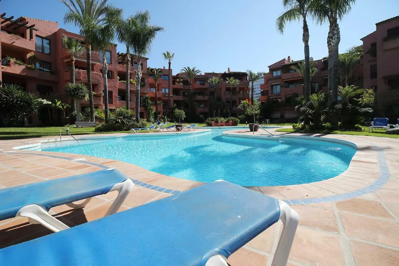 Alicate Apartment Marbella