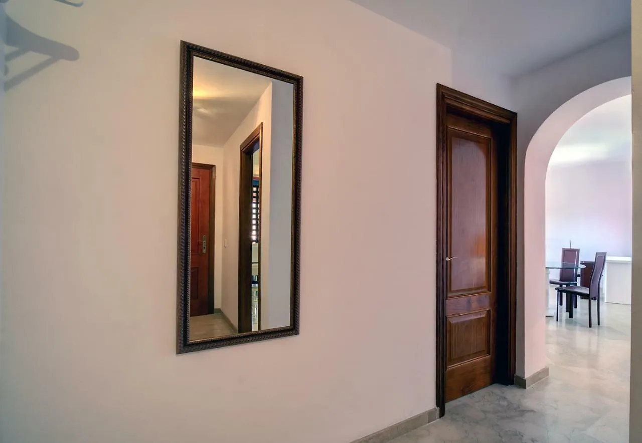 Alicate Apartment Marbella